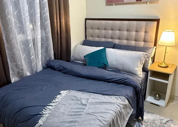 Avida Towers Sm Sucat Bed & Breakfast 4*